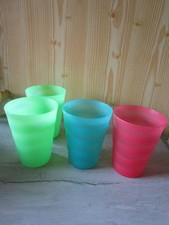 Tupperware Junge Welle 4 x Trinkbecher ohne Deckel 330ml grün/blau/pink  Tupper
