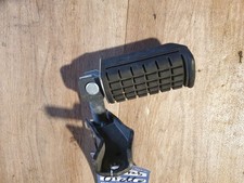 Daelim SG 125 F Otello Fußraste rechts Fußrastenhalter mit Raste