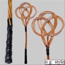 Teppichklopfer mit Leder am