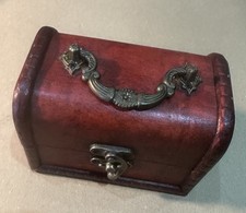 Kleine Schatztruhe, Holz