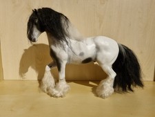 Modellpferde Breyer Cust