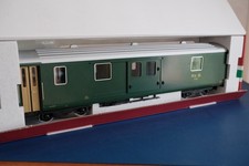 LGB Gepäck-/Packwagen RhB Art. 31690, grün, 4-achsig, Schiebetüren, neuw. in OVP