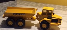 Dumper VOLVO Muldenkipper in Maßstab 1:50.