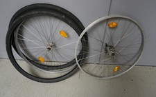 A022-270: Laufrad Satz 28 Zoll mit Shimano Nexus Nabendynamo 