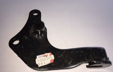 Motorhalter hinten unten für