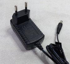 Steckernetzteil Netzteil 5V Ladegerät 1,2A Hohlstecker 5,5mm Neuwertig