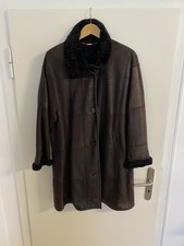 Christ Vintage Mantel