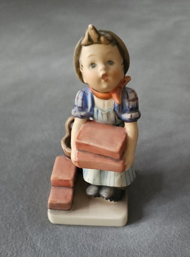 0591 hummel goebel figur 305 - hummel,