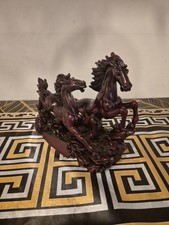 Vintage chinesische rote Resin