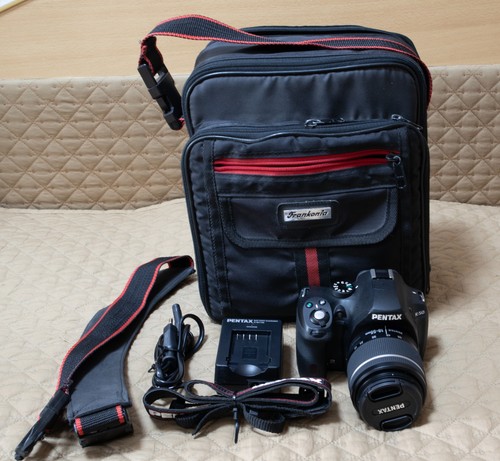 Pentax objektiv - +,