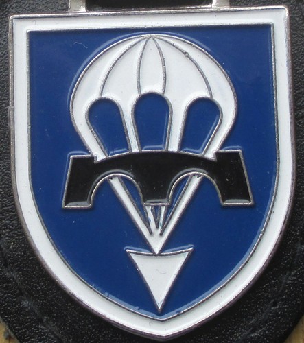 Brustanhänger