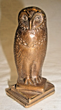 Eule Uhu Vogel Tier Dalbeck Bronze auf Bücher Figur Skulptur Tierfigur 8,2 cm
