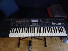 Yamaha moxf6 synthesizer piano - synthesizer,