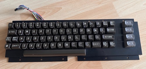 Commodore c64 tastatur - commodore,