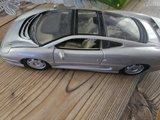 Jaguar XJ220 1/18 Maisto