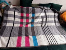Neuwertige Kuscheldecke ca 180x130