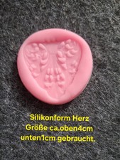 Silikonform Herz Größe Oben 4cm Unten 1cm Gebraucht.