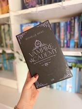 NEU RICHELLE MEAD VAMPIRE