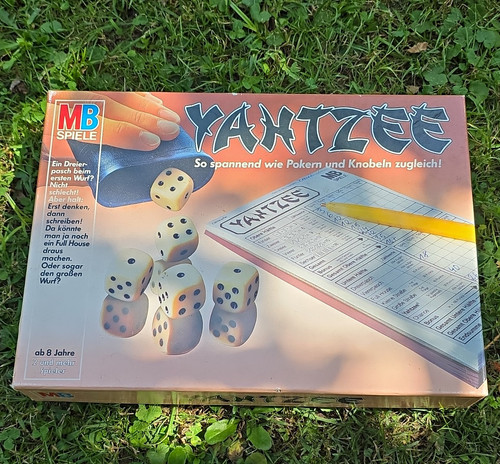 Yahtzee würfelspiel mit - yahtzee,