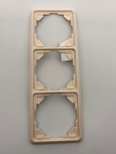 Jung ST583 3-fach Rahmen Cremeweiß Weiß Serie ST550 CD