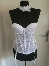 70 B Brautcorsage extra tiefer