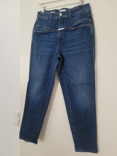 Closed high waist - high, fit
