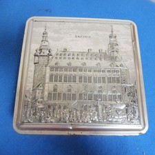 ?alt? Blechdose Blech Dose Trumpf Pralinen  ?Aachen Rathaus?Reliefdose