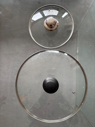 Zwei glasdeckel ø - 17/18,