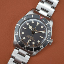 Tudor black bay 79030n - black, 58