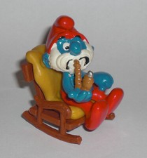 40228 Papa im Schaukelstuhl