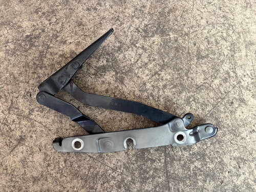 Tailgate hinge left audi b7 - tailgate,