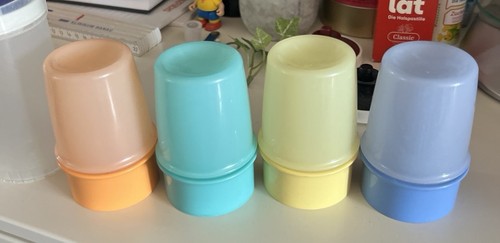 Tupperware eierbecher mit - 4,