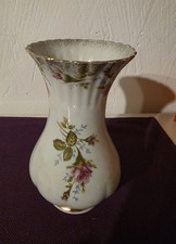 Kleine Vase mit Blumenmuster