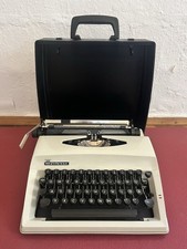 Vintage Schreibmaschine mit