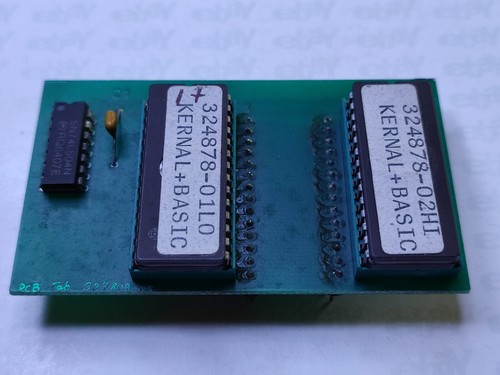 Commodore cbm 8296 - commodore,