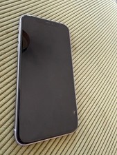Apple iPhone 11 - 64 GB - Gebraucht 