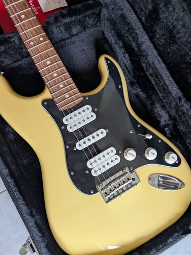 Fender player series strat - ,