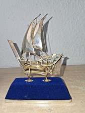 Schöne Dhow , silbernes  Segelschiffsmodell aus Oman