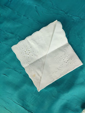 2 Spitzentaschentücher,  zum