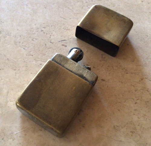 Trench art feuerzeug - trench-art-feuerzeug, ,messing