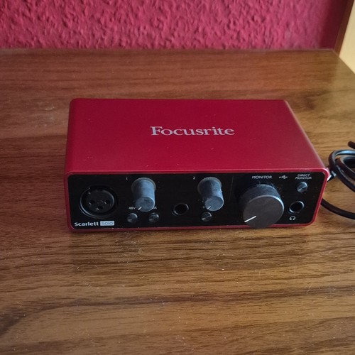 Focusrite scarlett solo ver - scarlett, 3