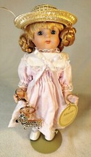 Entzückende Porzellan-Puppe