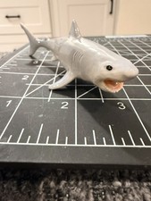 Retired Hagen Renaker Great