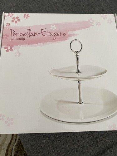 Porzellan-Etagere