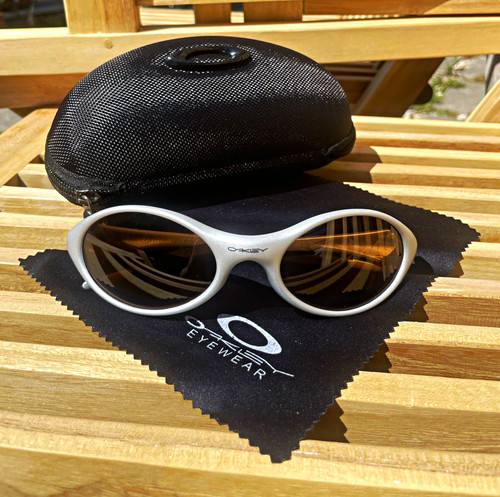 Oakley eye jacket vintage - oakley,