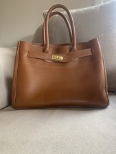 Zeitlose Lederhandtasche