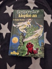 Gespenster Klopfen An Ursula