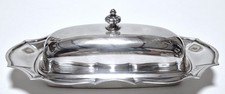 International Silver Co. - Butterdose mit Glaseinsatz - "Chippendale" Form