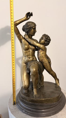 Titel bronzefigur frau mit - frau,