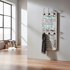 Hutablage mit 6 Kleiderhaken